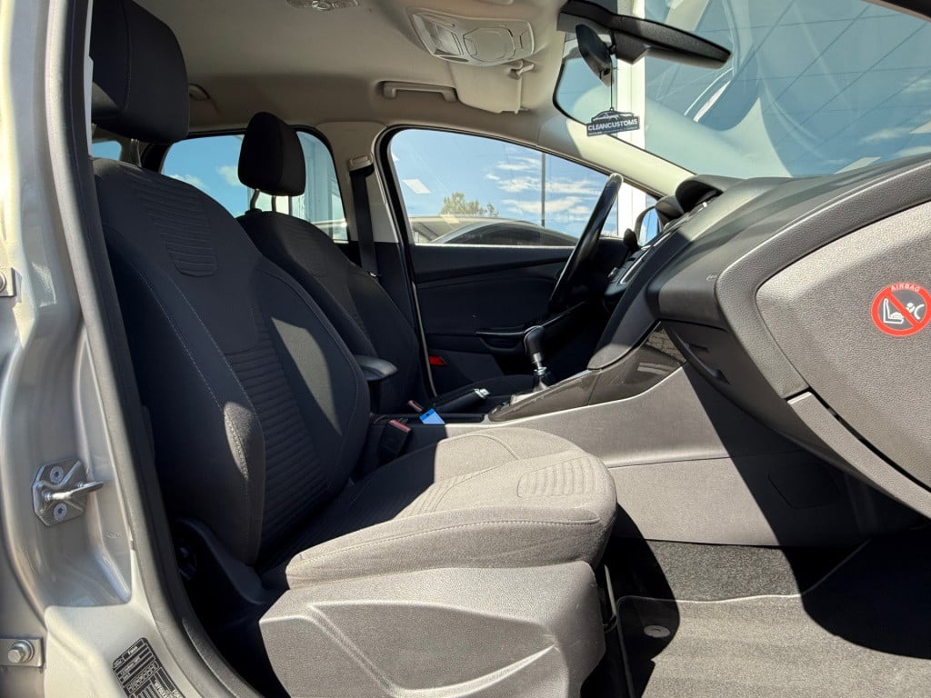 Ford Focus wagon 1.5 titanium edition