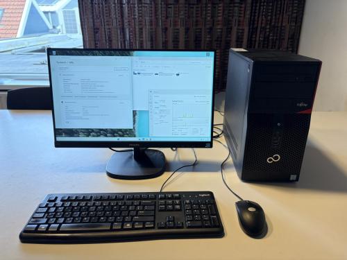 Complete Fujitsu Esprimo P556 i5-6500 8Gb 180+500Gb Win11LTSC 22" 65€