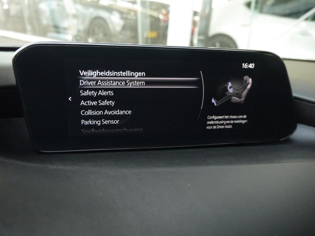 Mazda 3 2.0 e-skyactiv-x m hybrid 180 comfort met bose|trekhaak|rijklaar