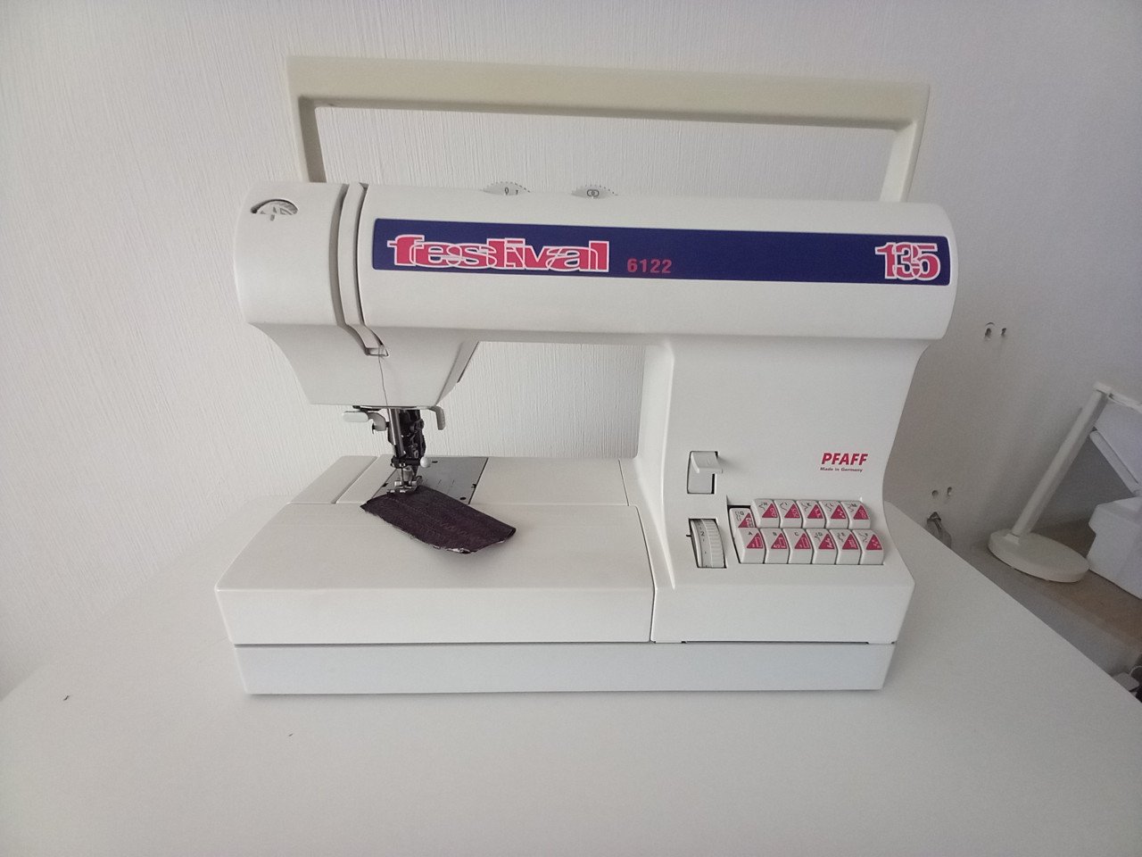 PFAFF 6122 met DUBBEL STOFTRANSPORT