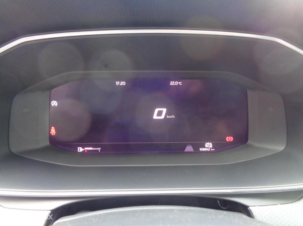 Seat Leon Sportstourer 1.5 tsi style business/airco/lm velgen/carplay/pdc/c