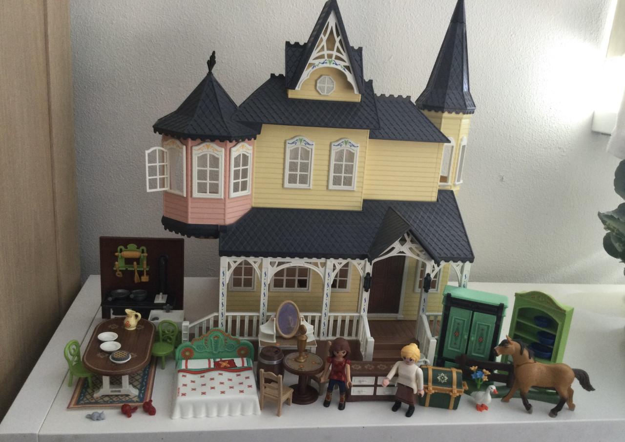 Playmobil house of Spirit