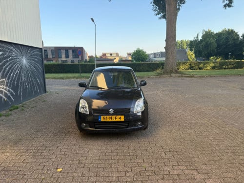 Suzuki Swift 1.5 - APK T/M 06/2026 - Keyless