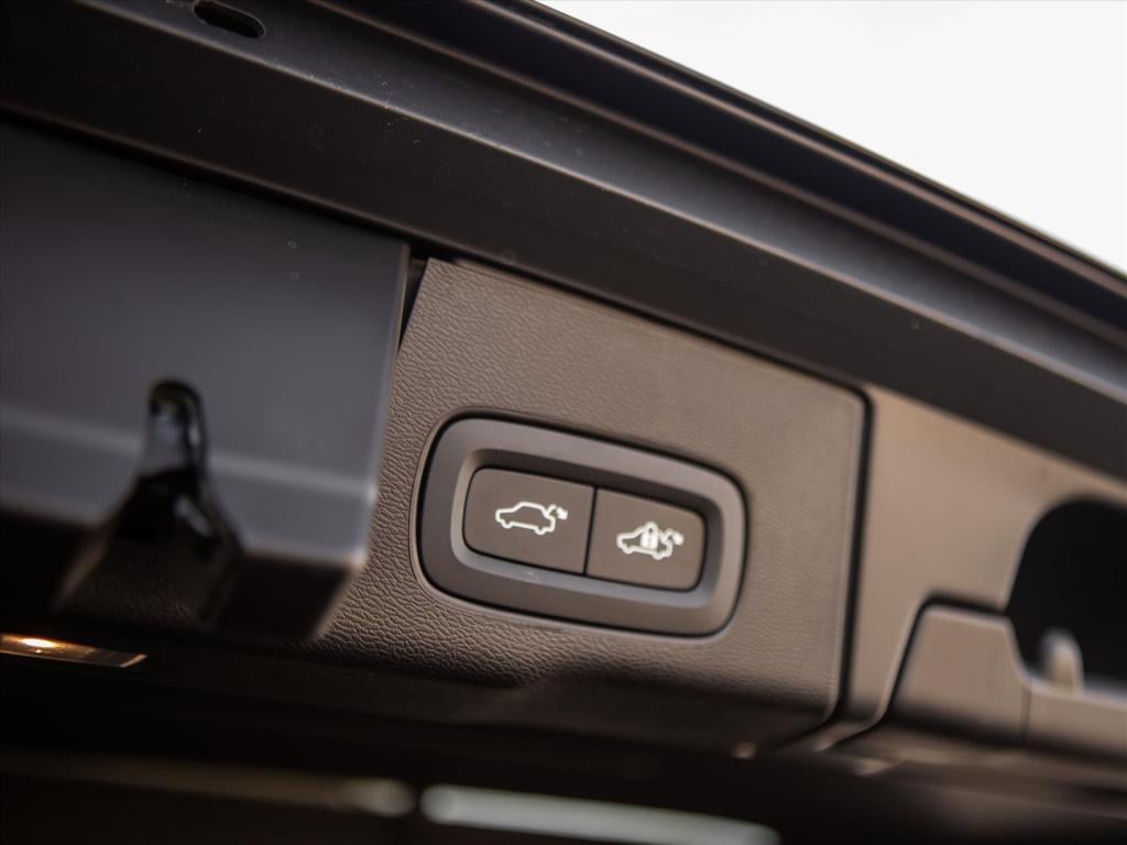 Volvo XC60 t6 plug-in hybrid 350pk aut awd plus black edition | harman kard