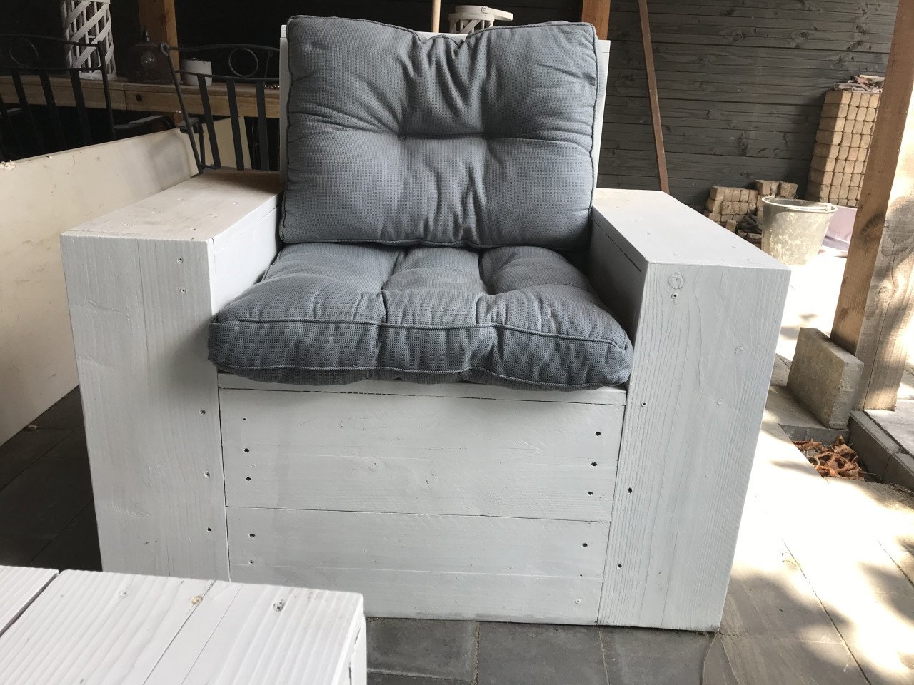 Loungeset van Douglashout, wit geverfd.