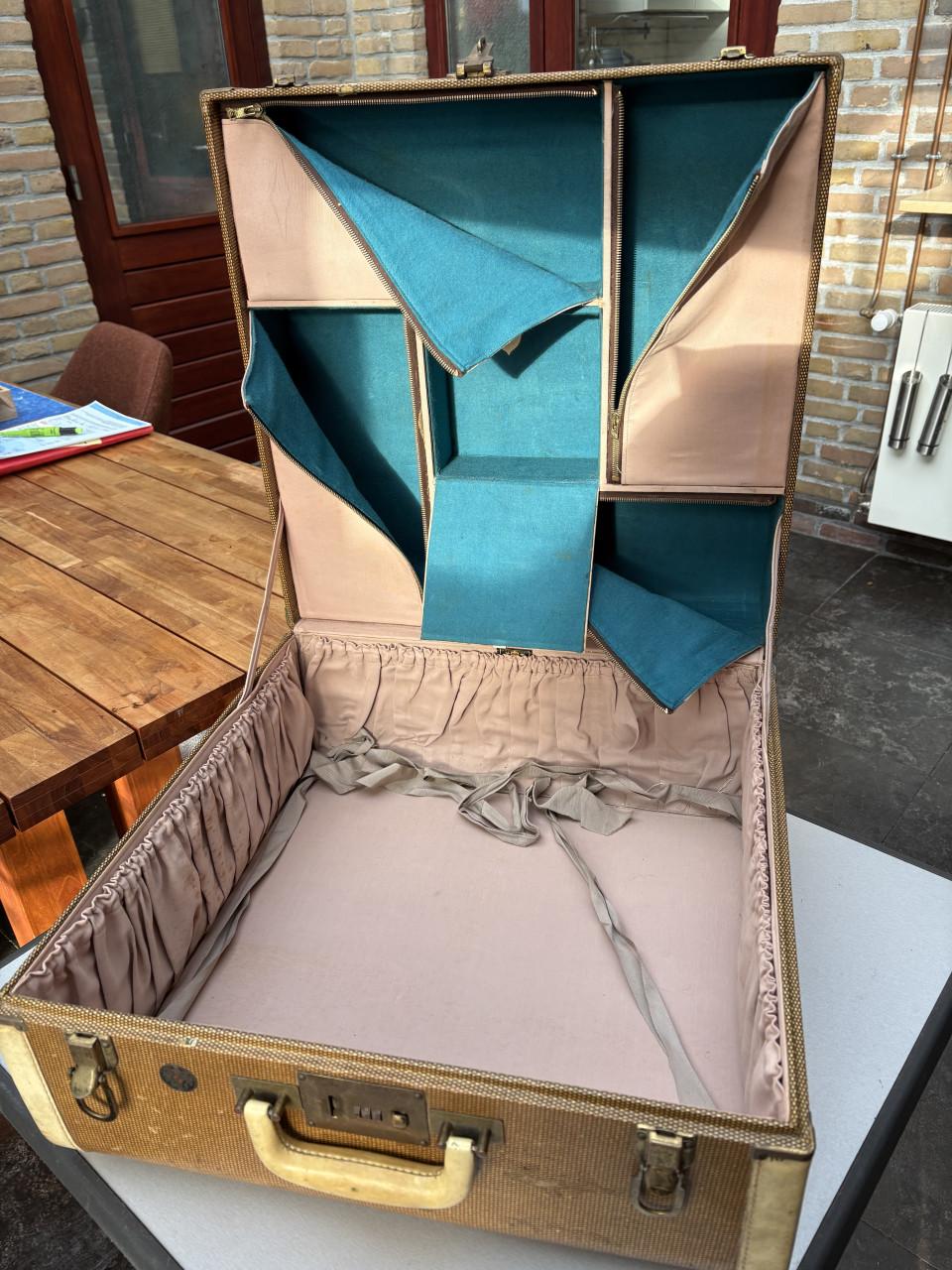 Hutkoffer merk: WILT, jaren ‘50