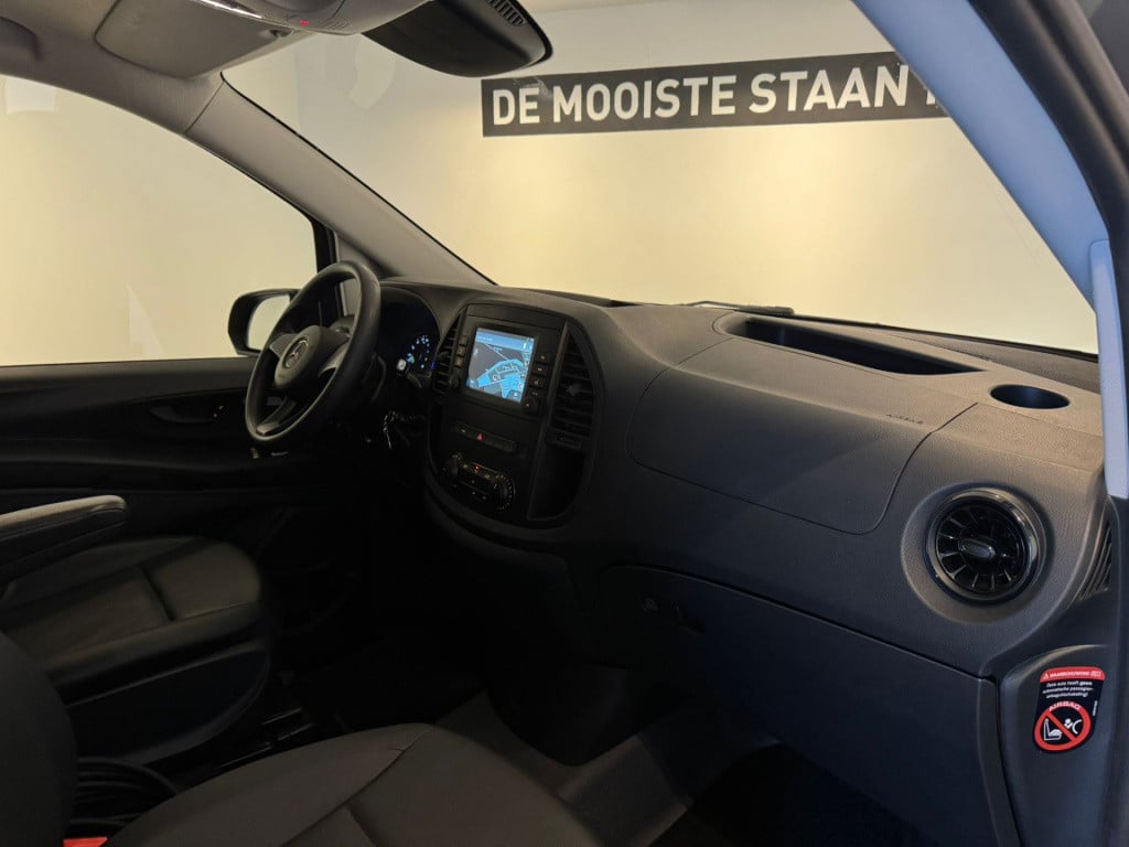 Mercedes-Benz Evito evito lang 41 kwh