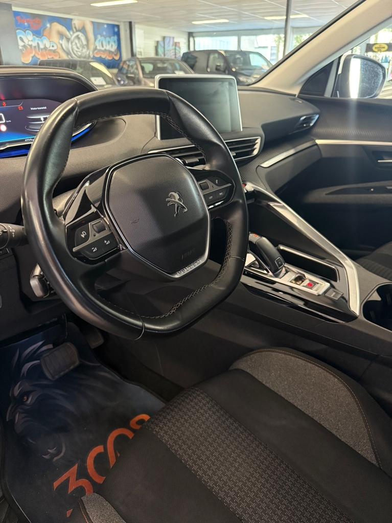 Peugeot 3008 1.2 puretech active