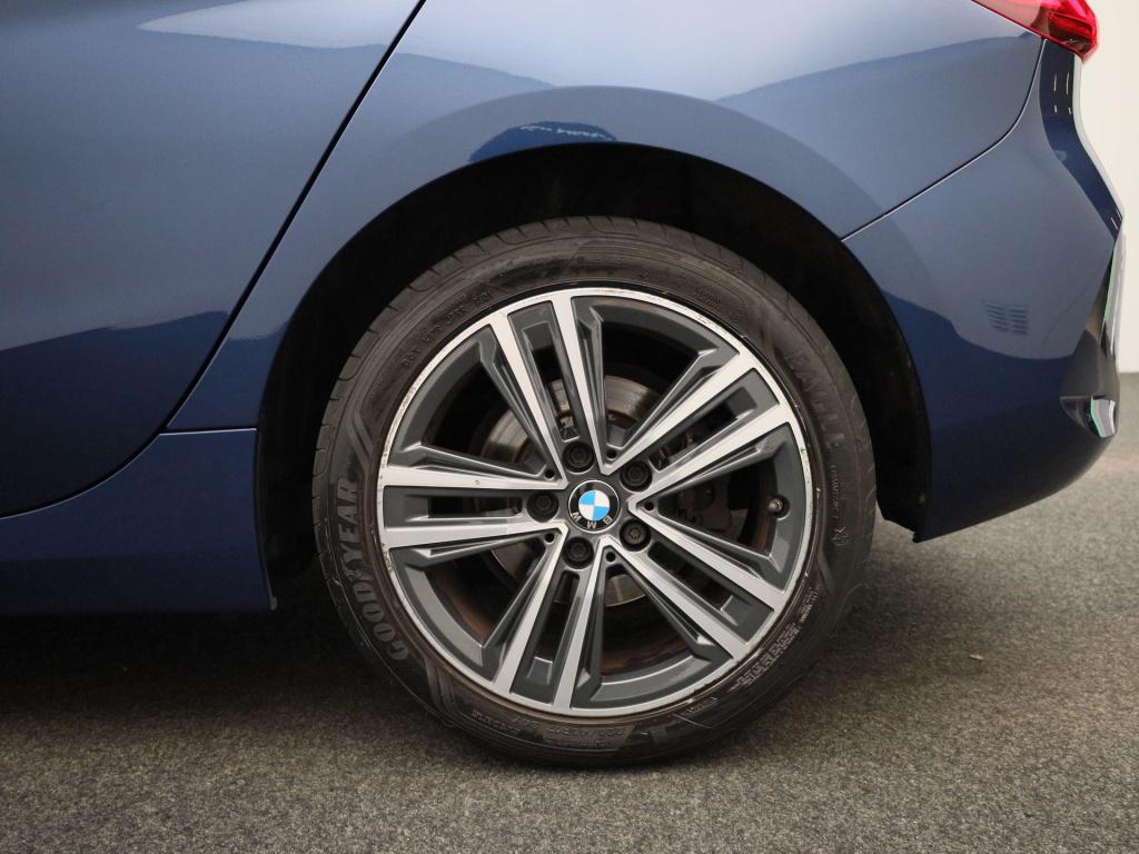 BMW 1 Serie 116i business edition | digitaal dashboard | keyless | stoelver