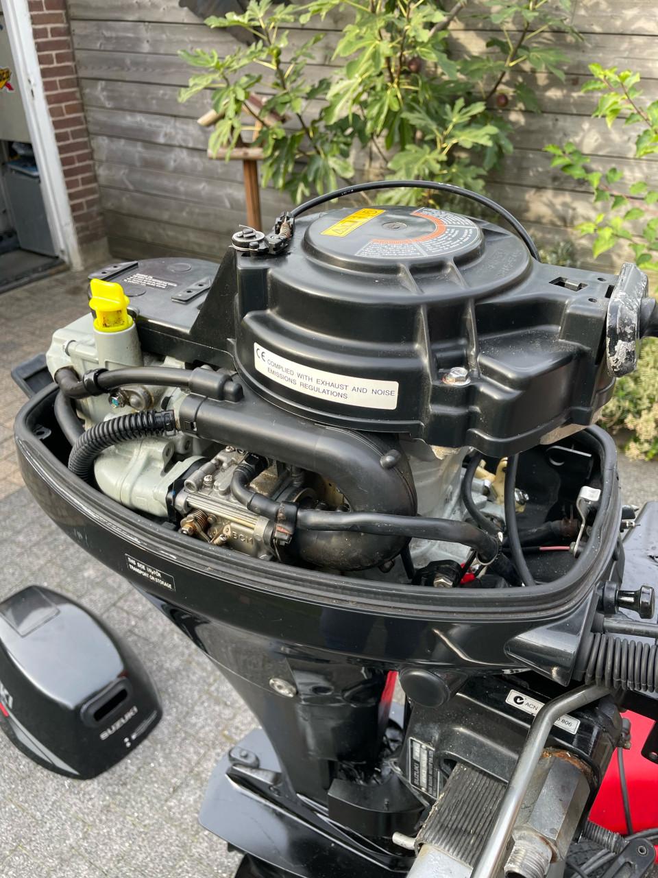 Suzuki 15 pk