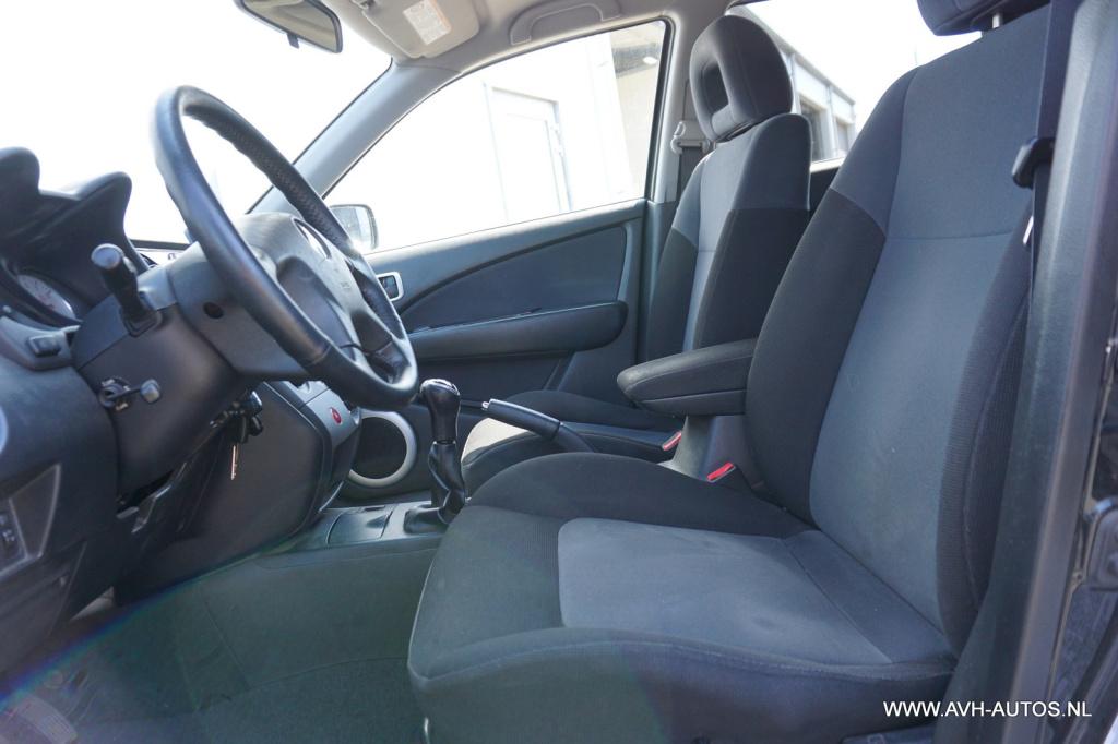 Mitsubishi Outlander 2.0 invite+