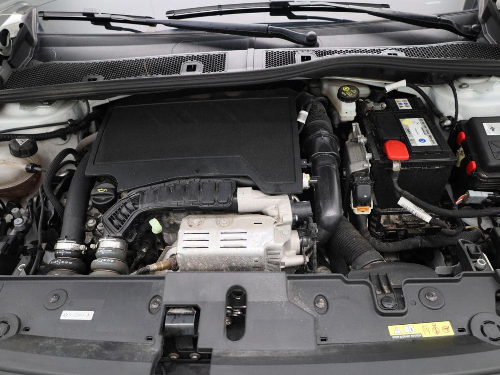 Opel Corsa 1.2 elegance | lmv | trekhaak | half leder | cruise control | ap