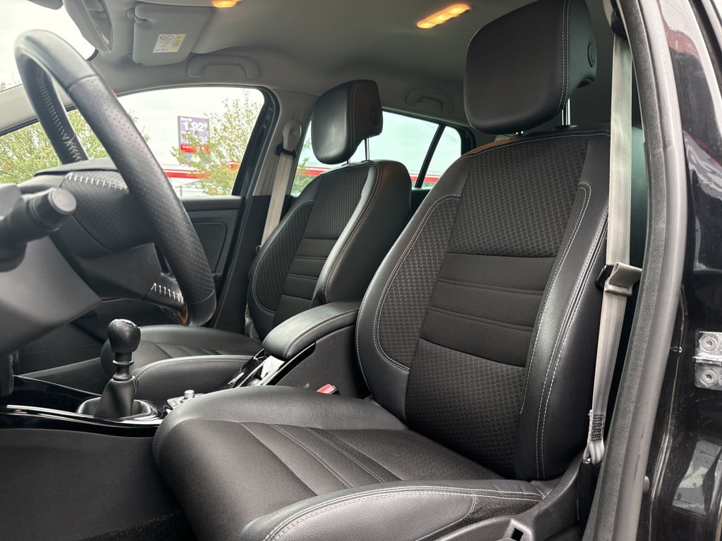 Renault Megane 1.2 tce bose | trekhaak | navi | pdc