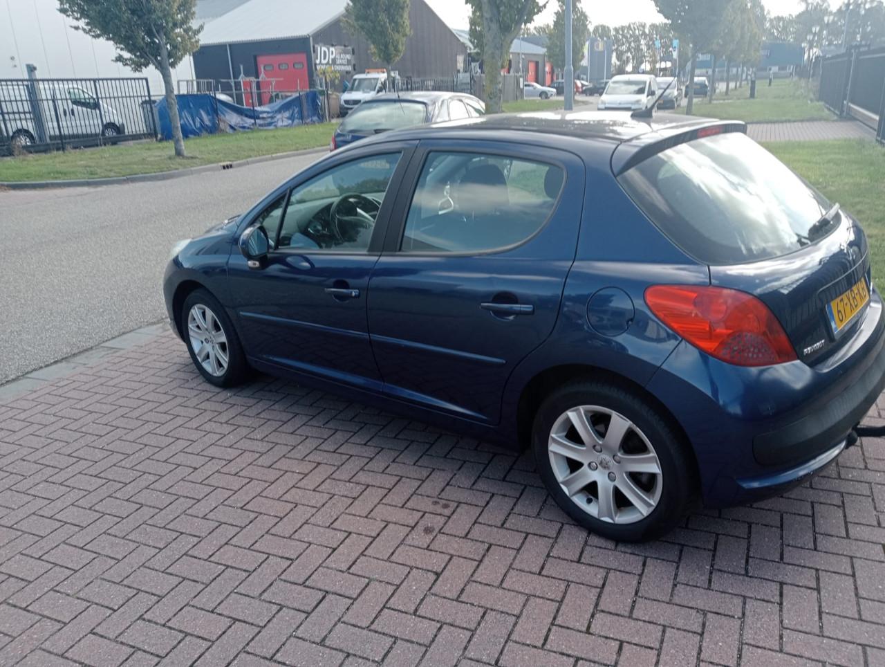 Peugeot 207 1.6