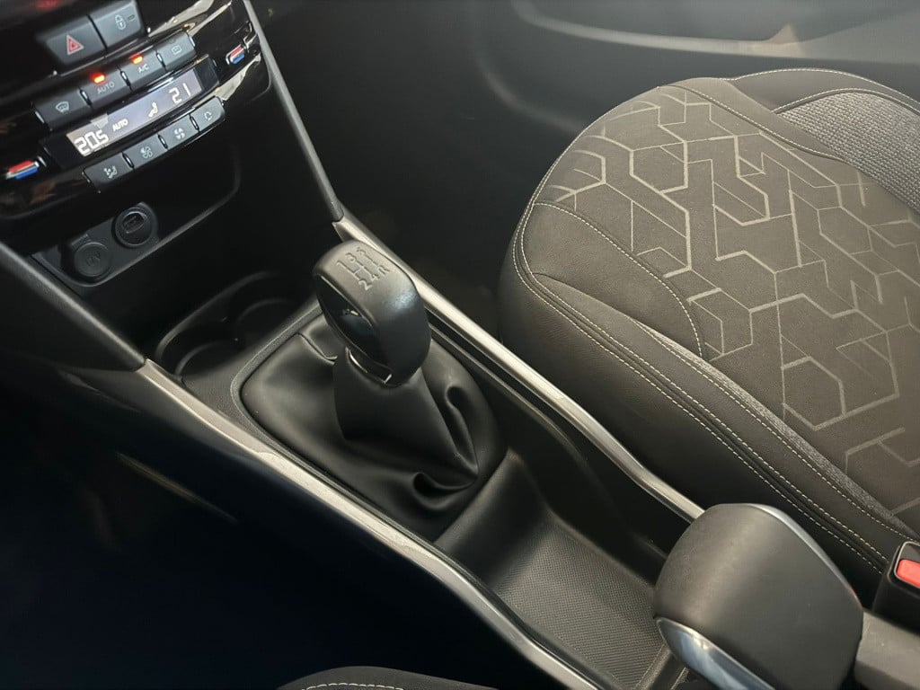 Peugeot 2008 1.2 puretech active