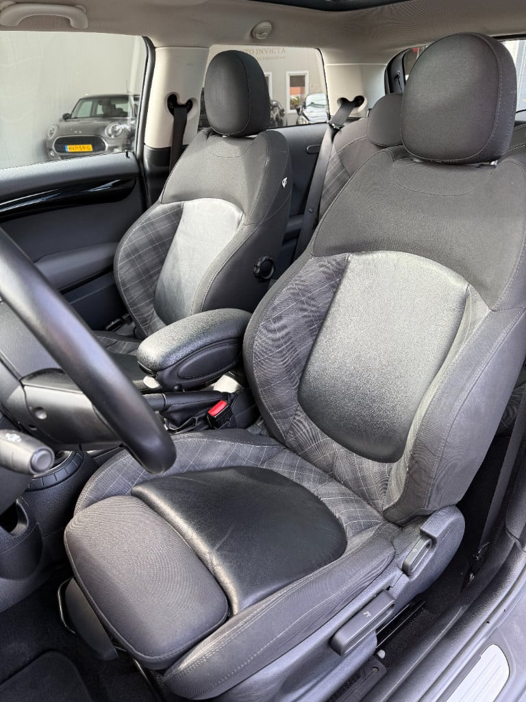 Mini Cooper 1.5 - chili - pano