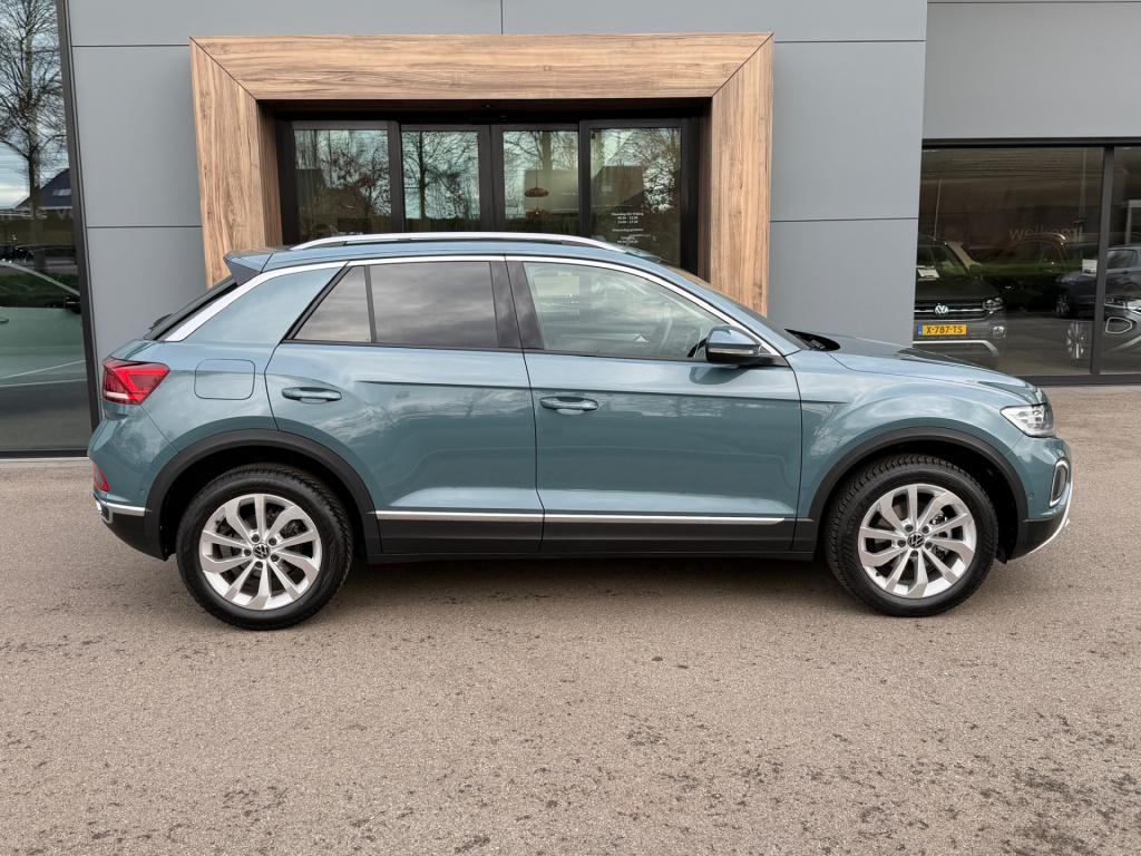 Volkswagen T-roc 1.5 tsi 150pk dsg style | navi | camera | ergo stoel | rij