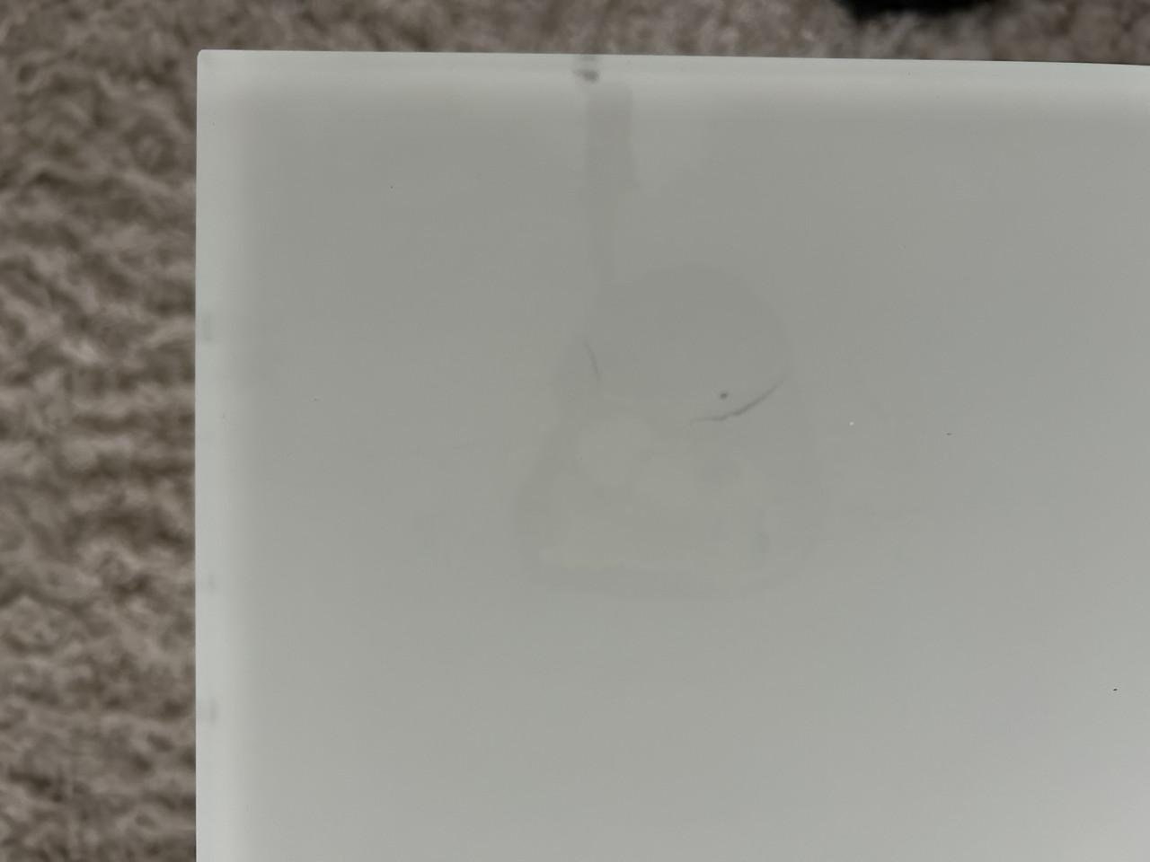 Salontafel evt. met bijpassende eettafel