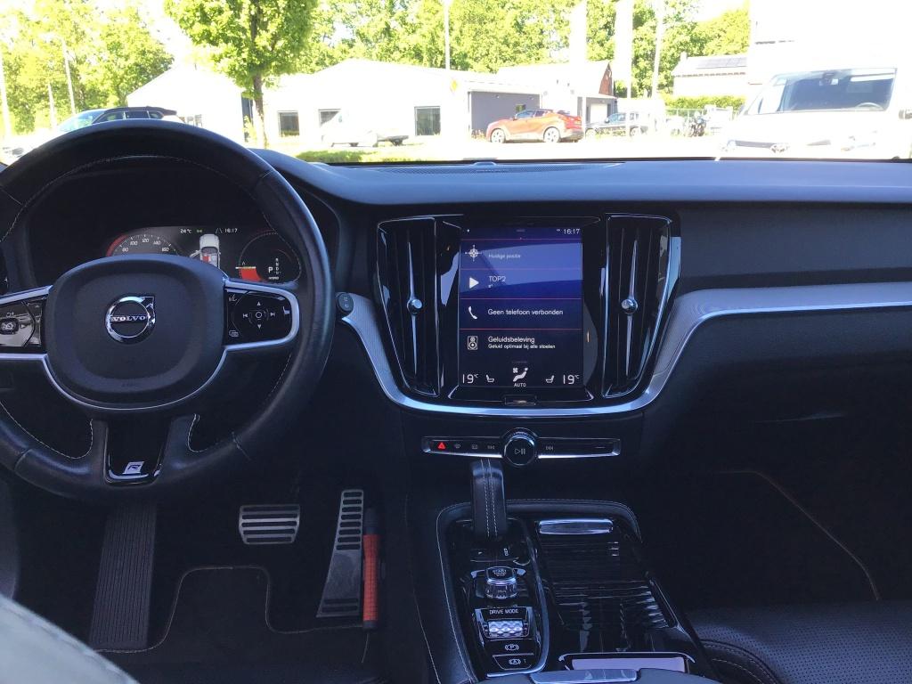 Volvo V60 t8 390pk awd r-design| full options ! trekhaak