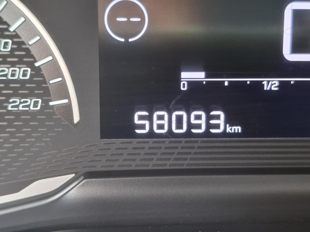 Peugeot 2008 suv 1.2 100 pk active airco/nav/park/trekhaak
