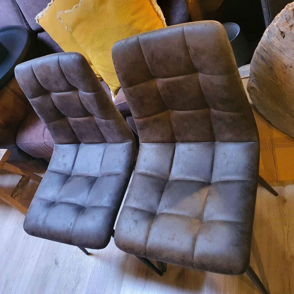 DECORATIE, VERLICHTING, BANKEN, STOELEN, KASTEN, KLOKKEN, 3Z FACTORY