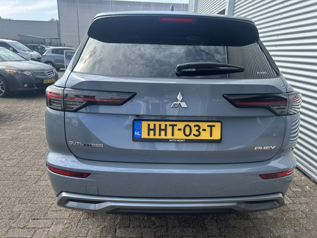 Mitsubishi Outlander 2.4 phev instyle