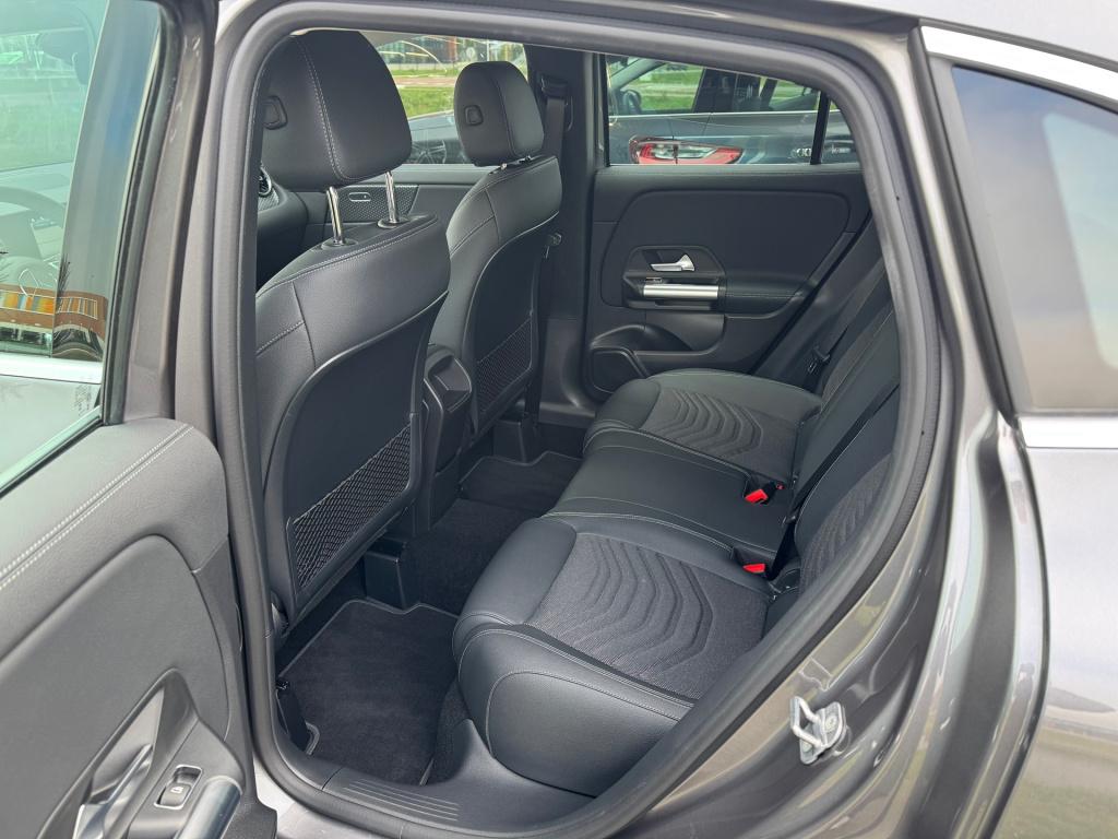 Mercedes-Benz Gla-klasse 250 e progressive line advanced automaat ,elektris
