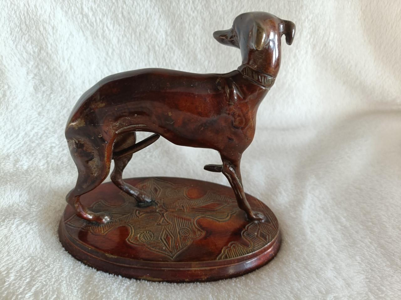 Bronze hazewind beeldje