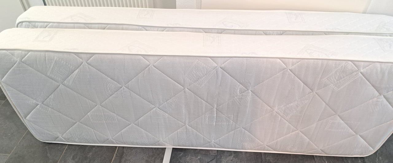 2 x Binnenveringsmatras ● 70x200x21 cm ● SG 40 ● H3