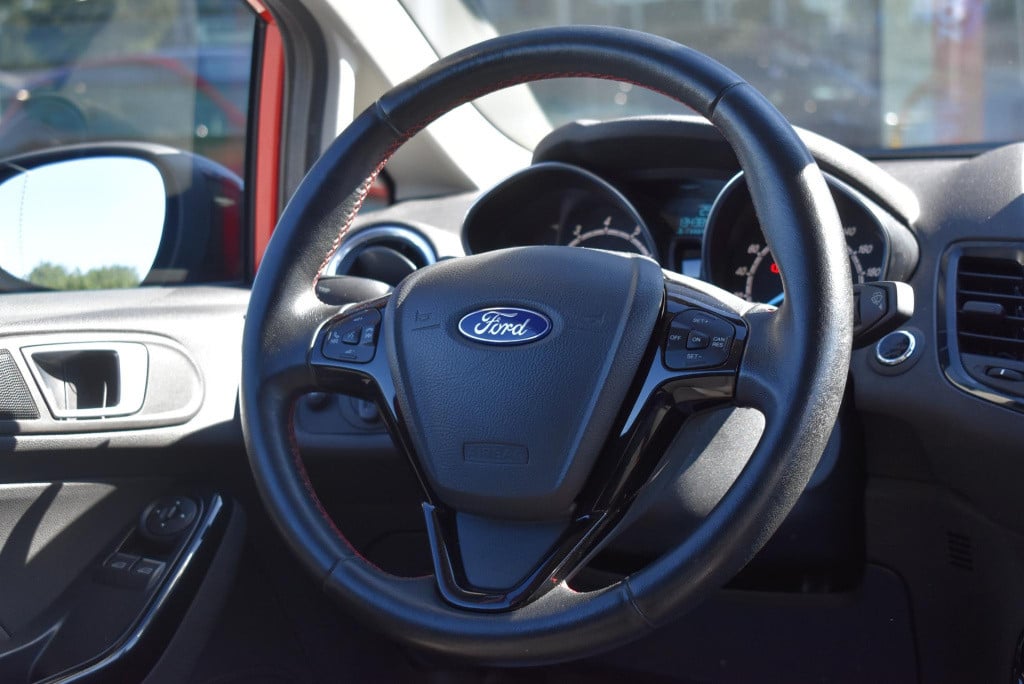 Ford Fiesta 1.0 ecoboost red edition | 140 pk| voorzien van nieuwe distribu