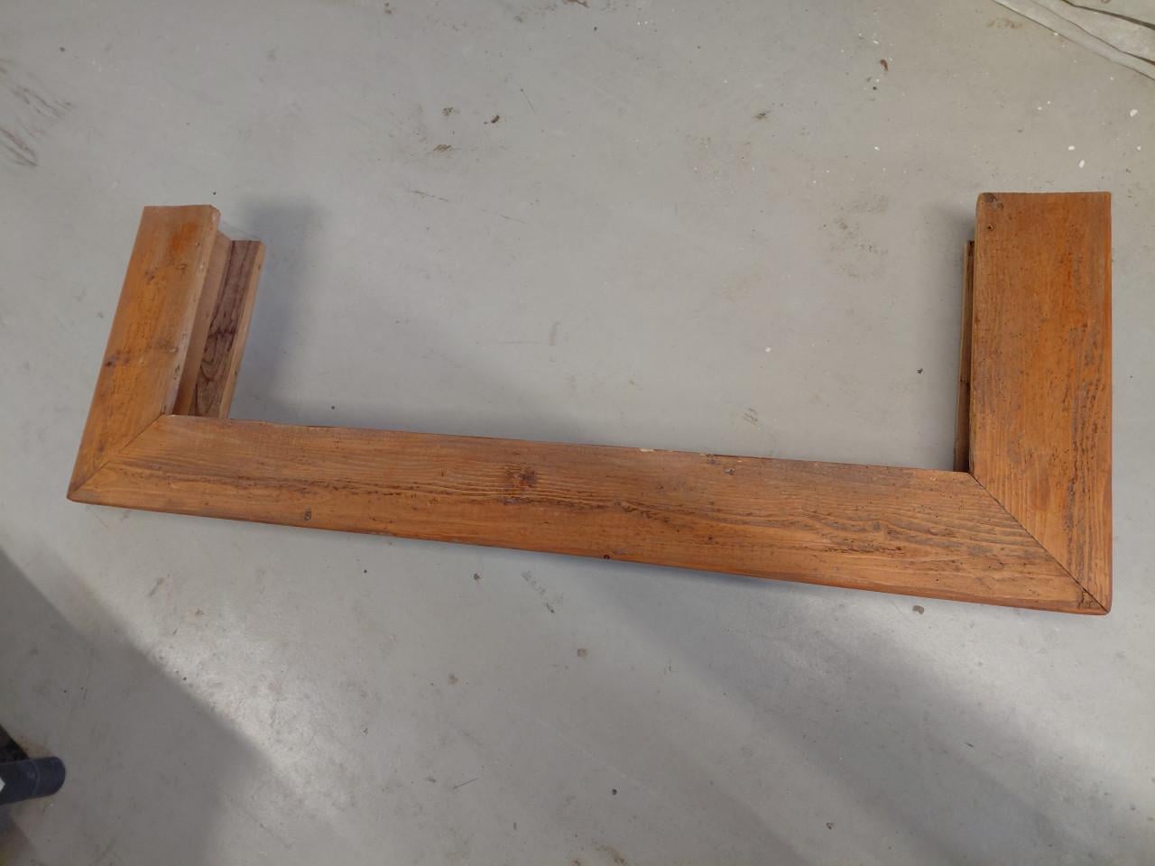 Houten schoorsteenmantel