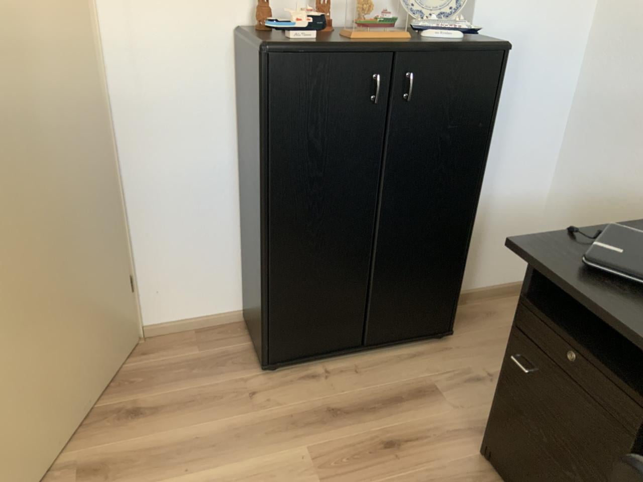 Bureau 2 x