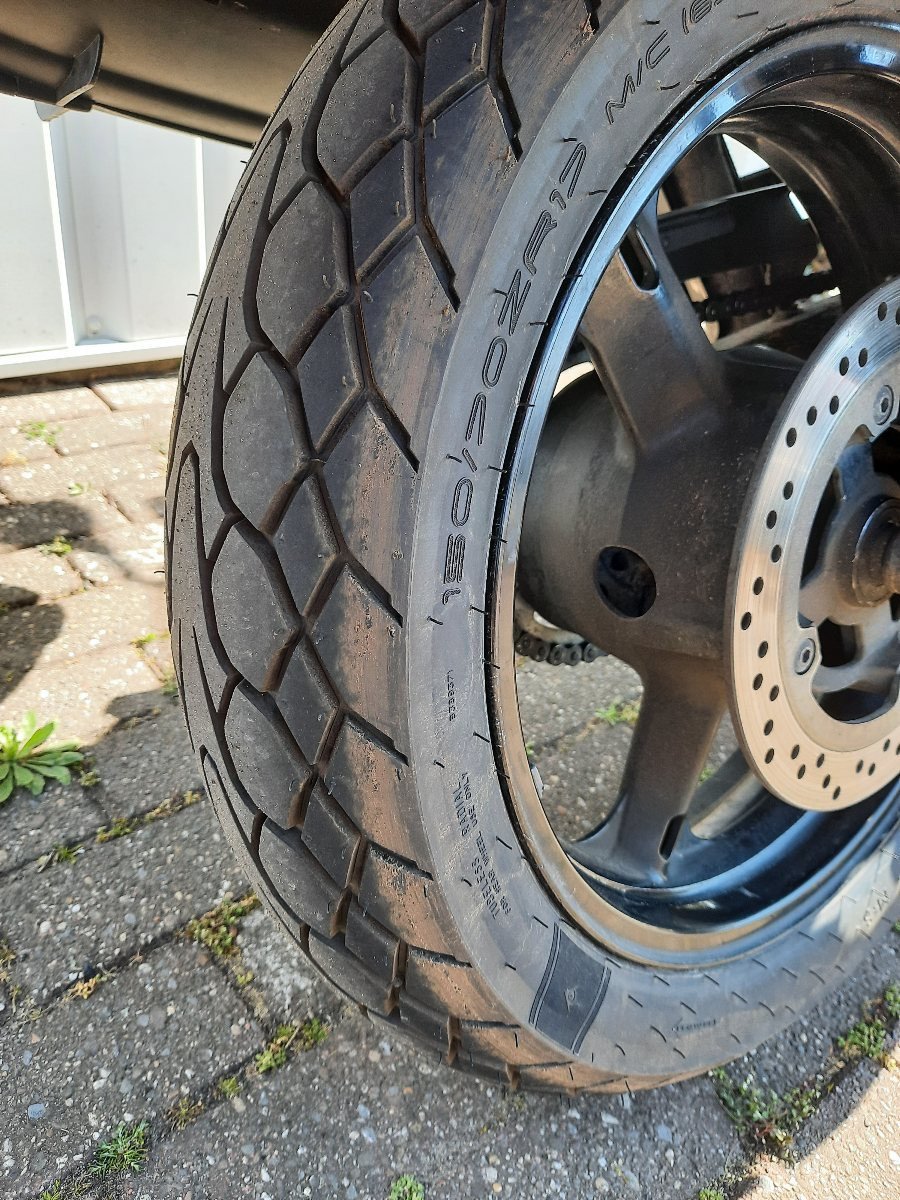 Suzuki VStrom 1000 uit 2007 met veel extra's