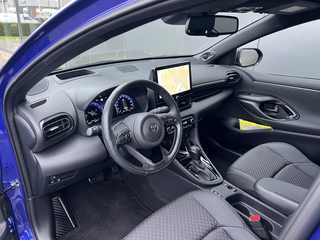 Toyota Yaris 1.5 hyb. 130 executive | trekhaak | jbl audio | half leder