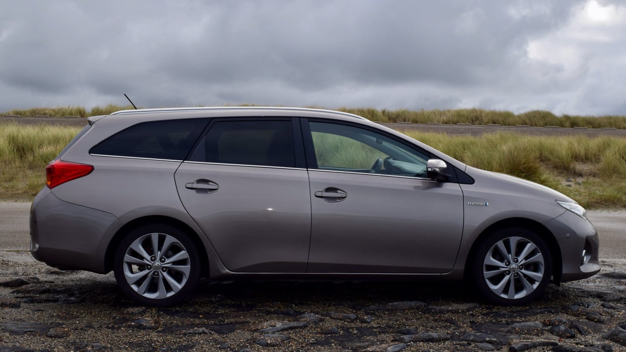 Toyota Auris 1.8 Hybr Executive TS (trekhaak, pano dak)