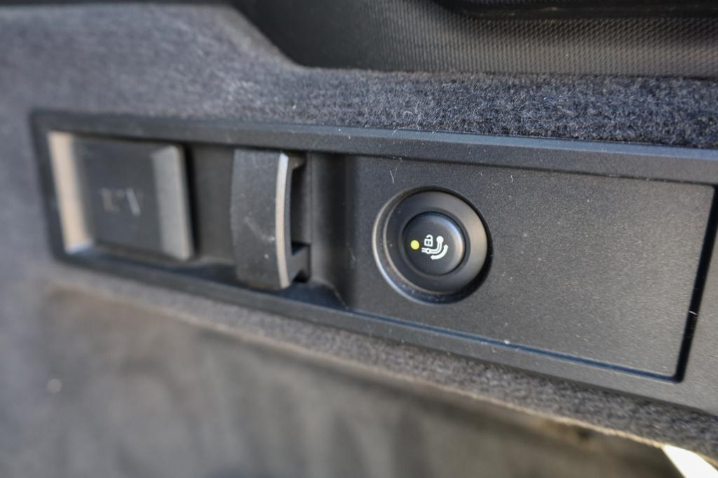 BMW 3-serie touring 330e m sport cam i trekhaak i acc i 292pk