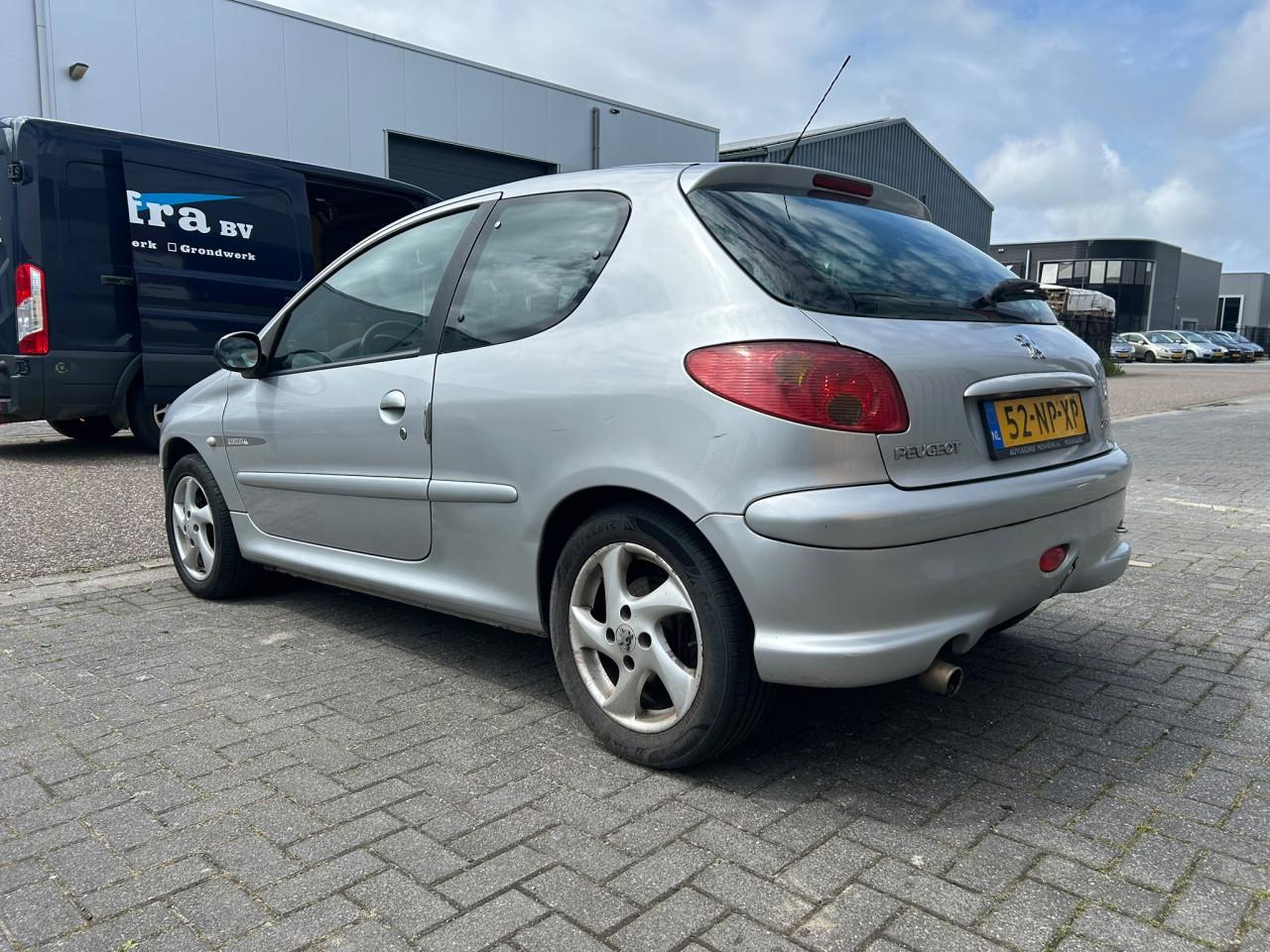 Peugeot 206 1.4-16V Quiksilver Koude Clima/Bluetooth/Elec. Ramen
