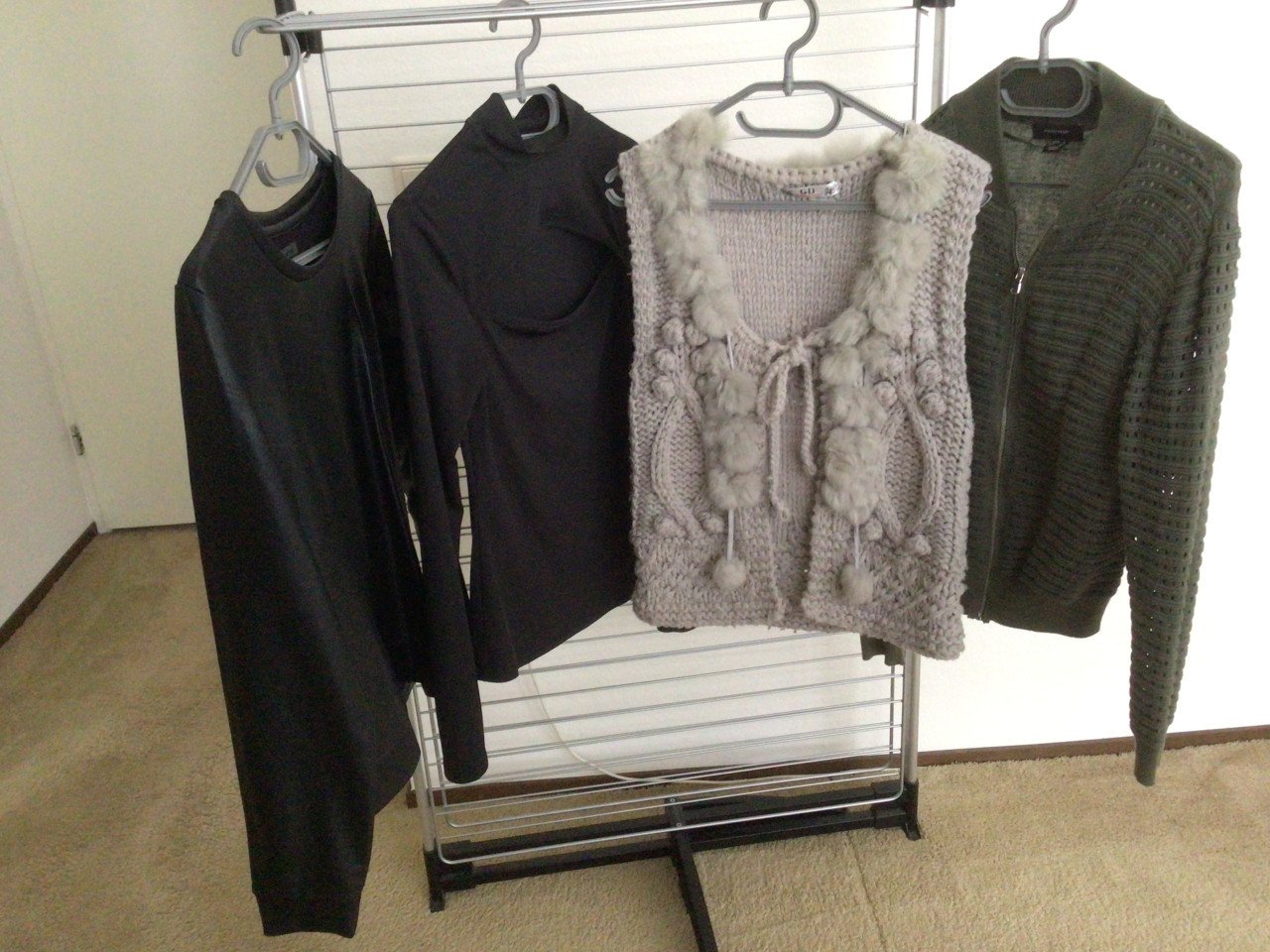 Een koopje!! Elf stuk Dames/meisjes kleding, voor 15 euro