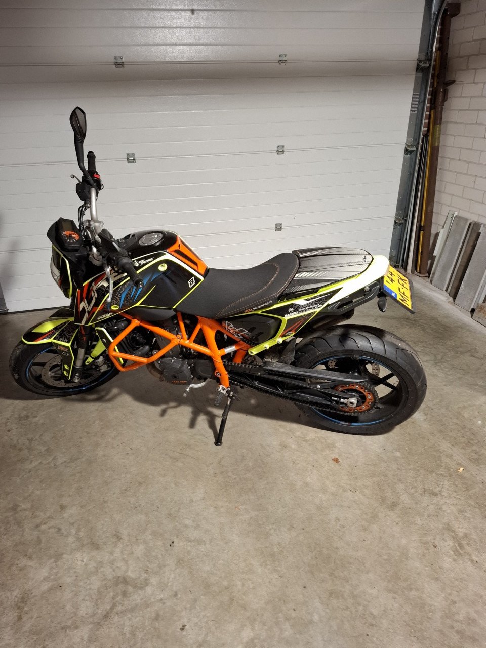 KTM 690 DUKE
