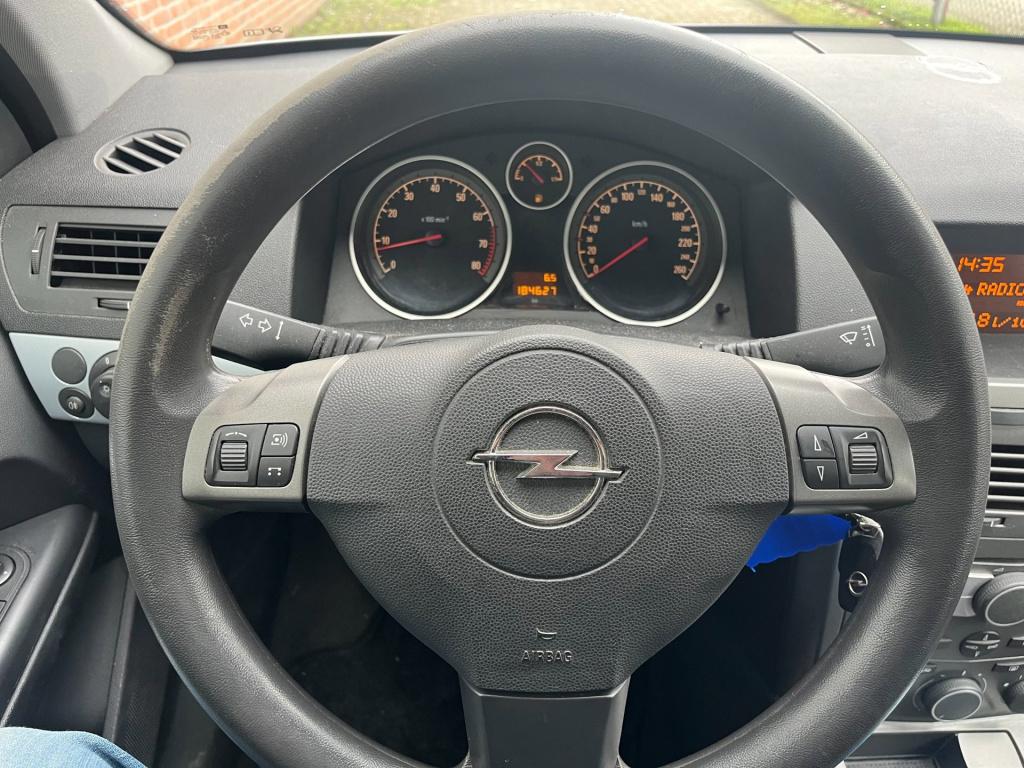 Opel Astra wagon 1.8 edition | trekhaak | airco |