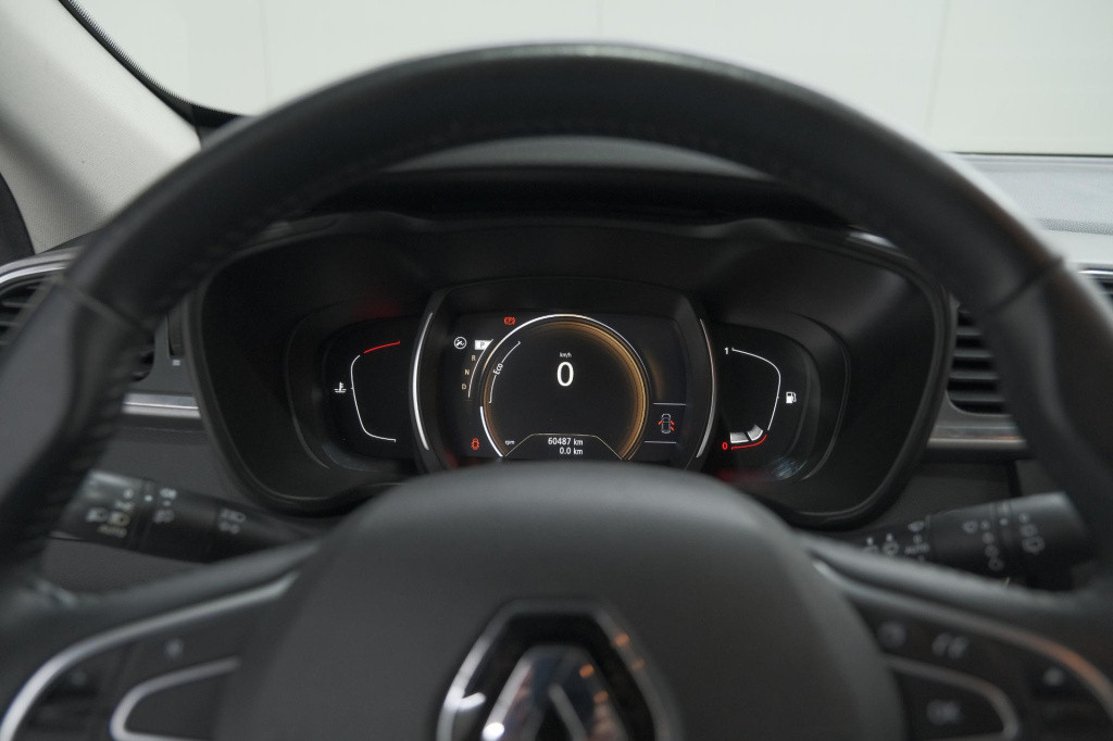 Renault Kadjar tce 130 edc intens | trekhaak | navigatie | parkeersensoren