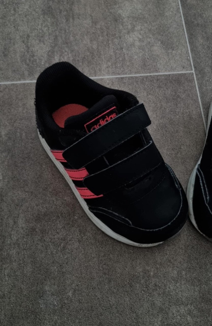Adidas babyschoentjes maat 21