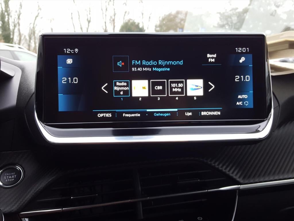 Peugeot 208 1.2 puretech 100pk allure pack navigatie | apple carplay & andr