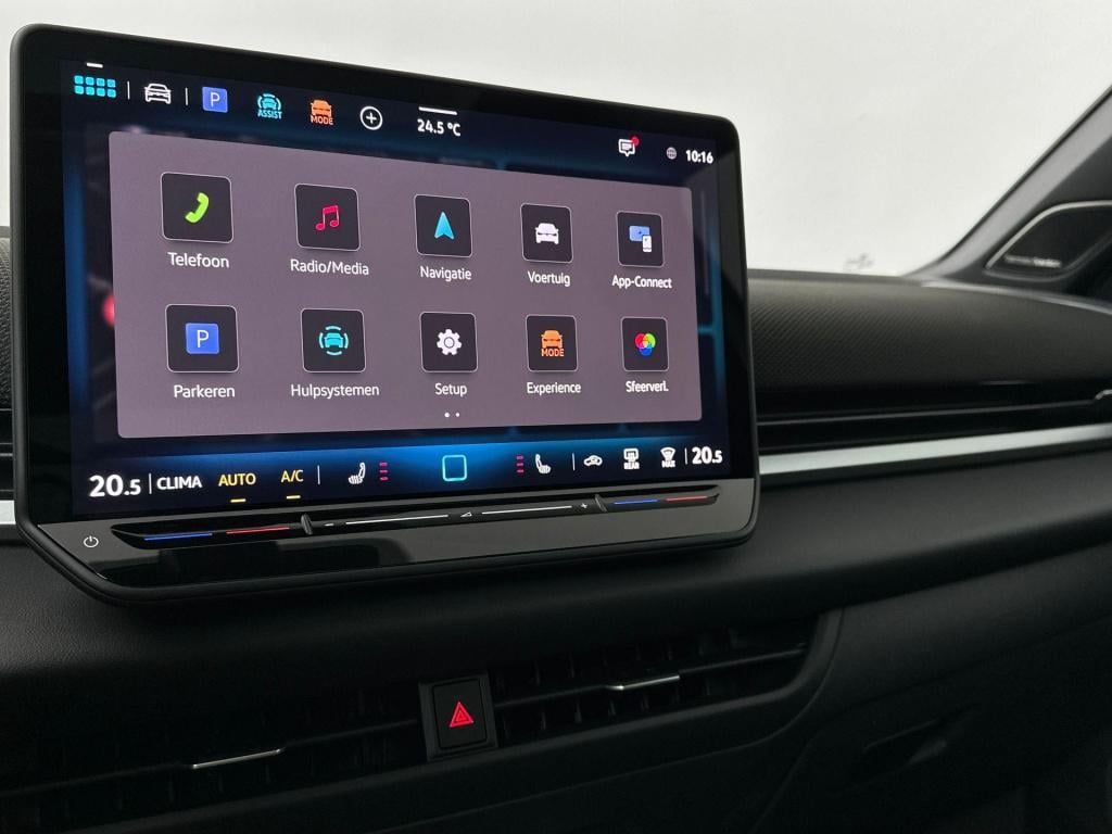 Volkswagen T-roc r-line first edition 1.5 etsi 110 kw / 150 pk suv