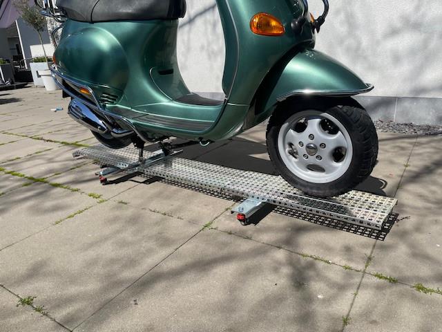 Motor /scooter trolley / verrijdbare (motor) scooterbok