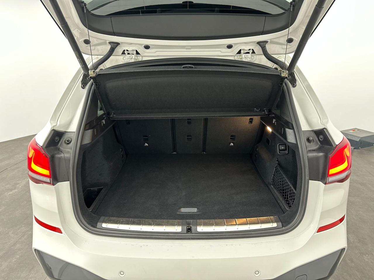 BMW X1 xDrive25e High Executive | M Sport | Head Up | Panorama | Trekhaak
