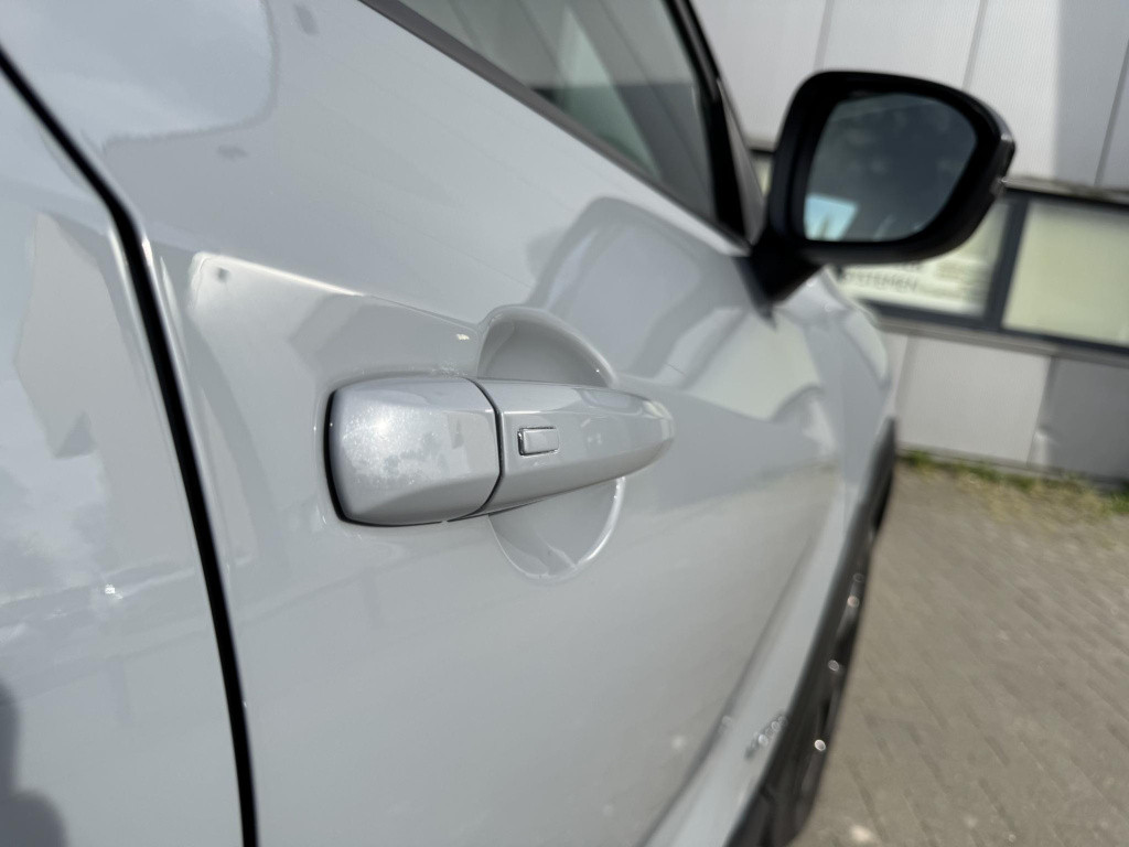 Nissan Juke 1.6 hybrid n-connecta parking pack