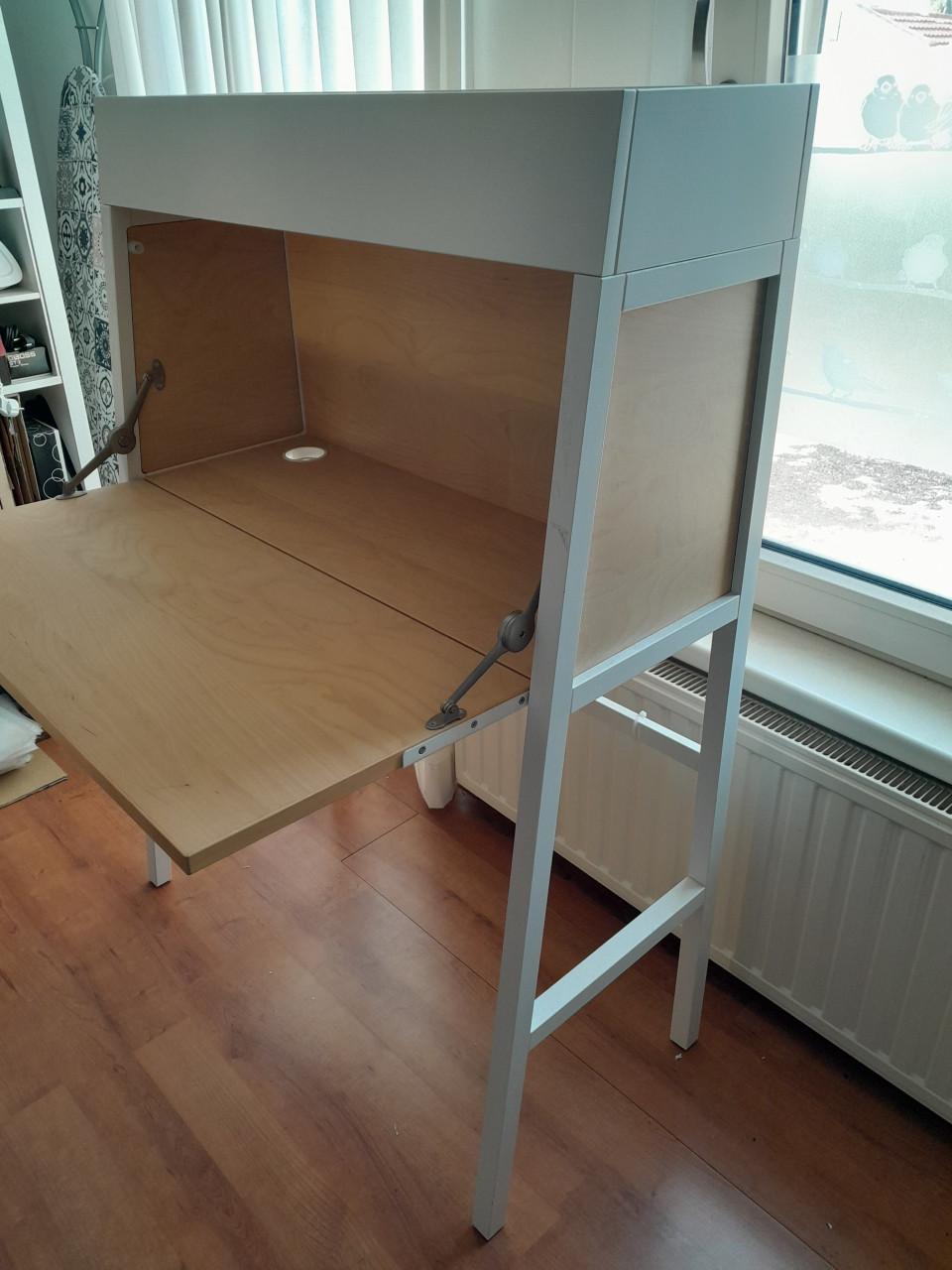 Compact Bureau