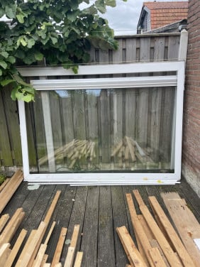 Kunststof kozijn met glas