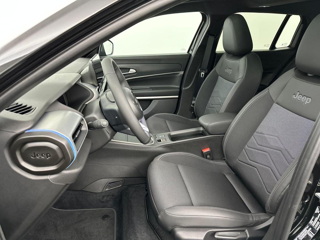 Jeep Avenger summit 54 kwh demo voordeel!